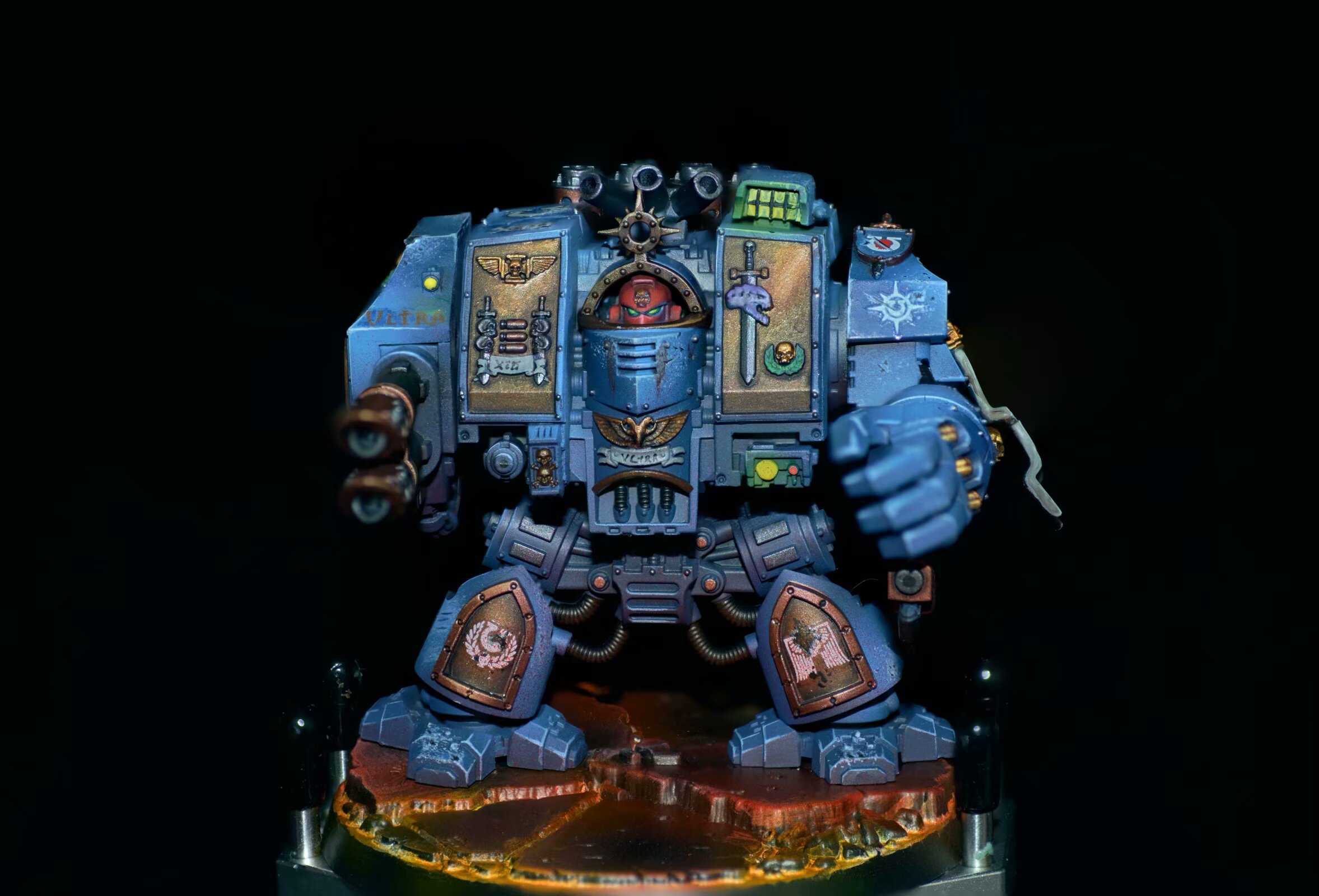 Space Marines Dreadnought