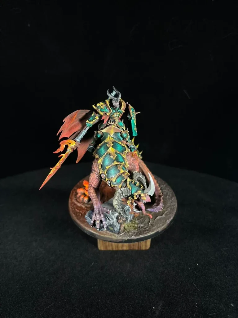 Exhibition painted Warhammer AoS Slaves to Darkness Archaon Grand Marshal - side view full body by Maxon Casting