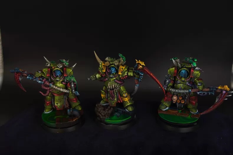 Collector painted Warhammer 40K Death Guard Nurgle Terminators - front view full body by Maxon Casting