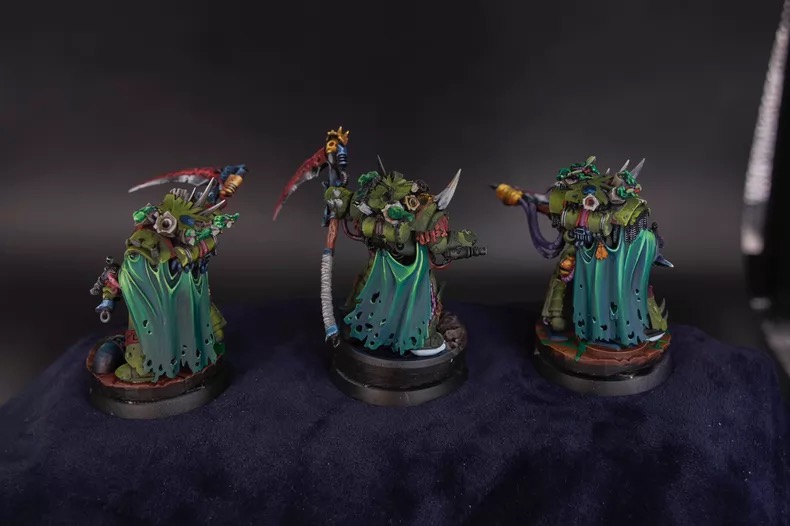 Collector painted Warhammer 40K Death Guard Nurgle Terminators - back view full body by Maxon Casting