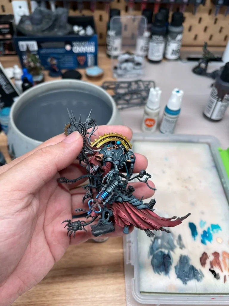 Exhibition Belisarius Cawl full scene display by Maxon Casting - Warhammer 40K Adeptus Mechanicus commission painting