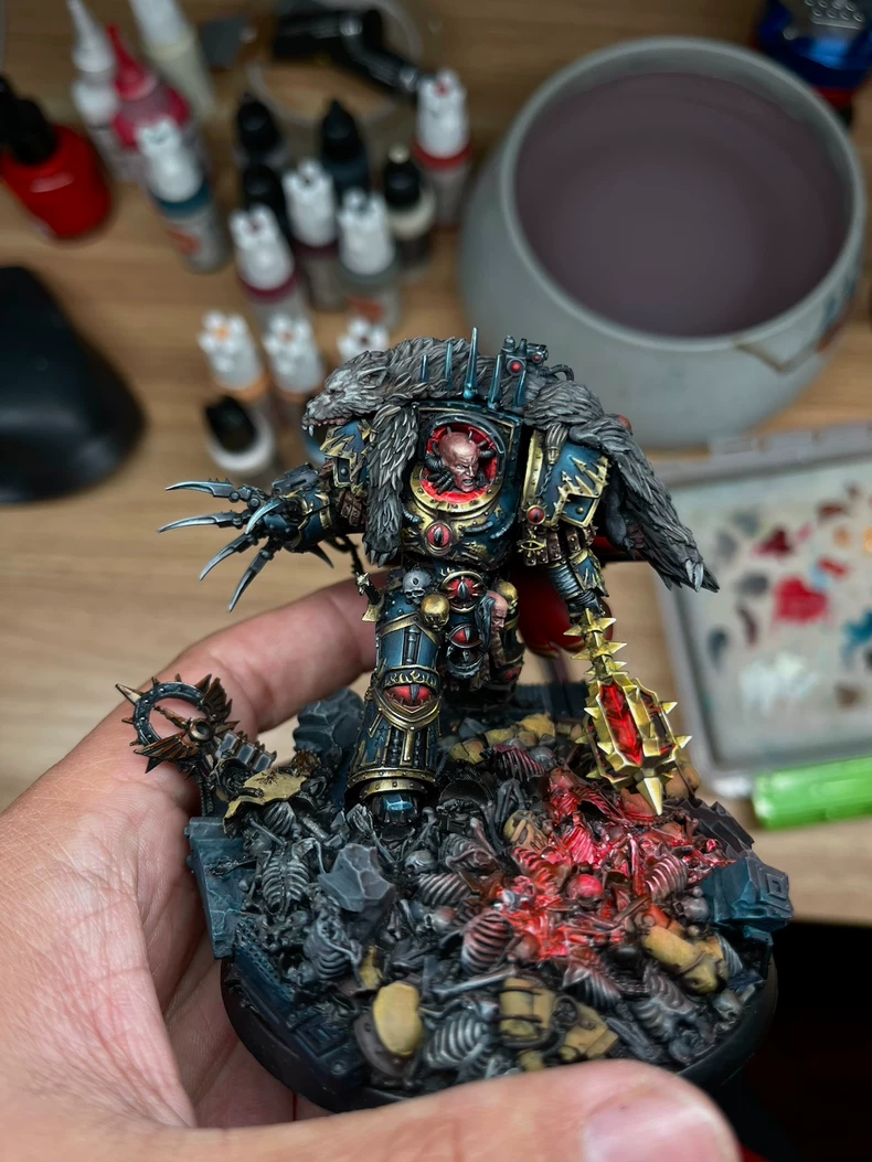 Horus Ascended - Alternate - Exhibition quality Warhammer miniature painting, view 4 photo