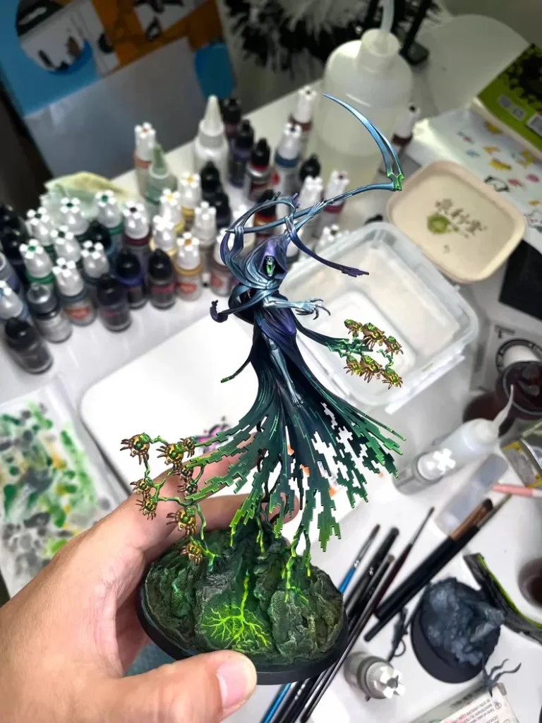 Exhibition painted Warhammer 40K Necrons C'tan Shard Void Dragon - front view full body by Maxon Casting