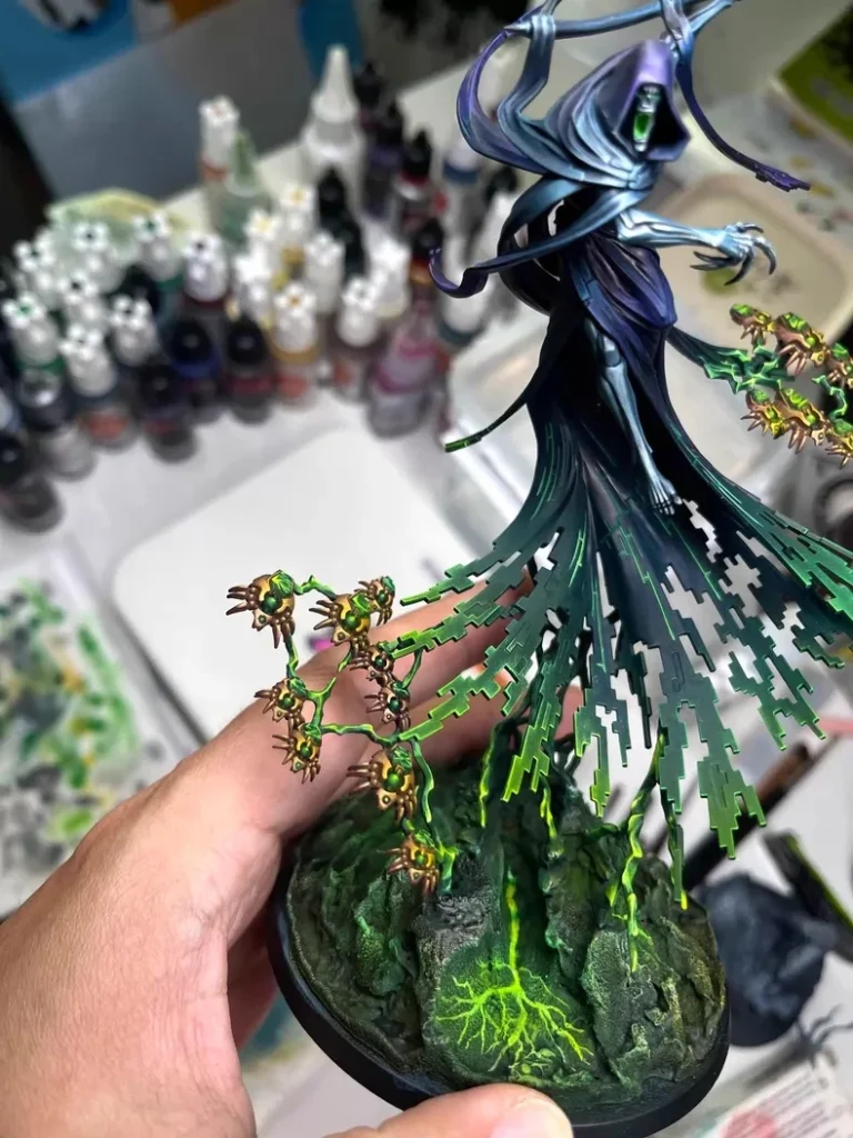 Exhibition painted Warhammer 40K Necrons C'tan Shard Void Dragon - back view full body by Maxon Casting