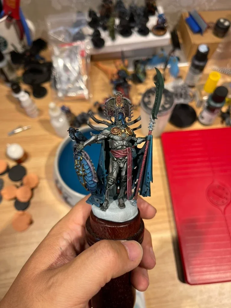 Exhibition Katakros Ossiarch Banner weapon detail close-up by Maxon Casting - Warhammer AoS Ossiarch Bonereapers commission painting