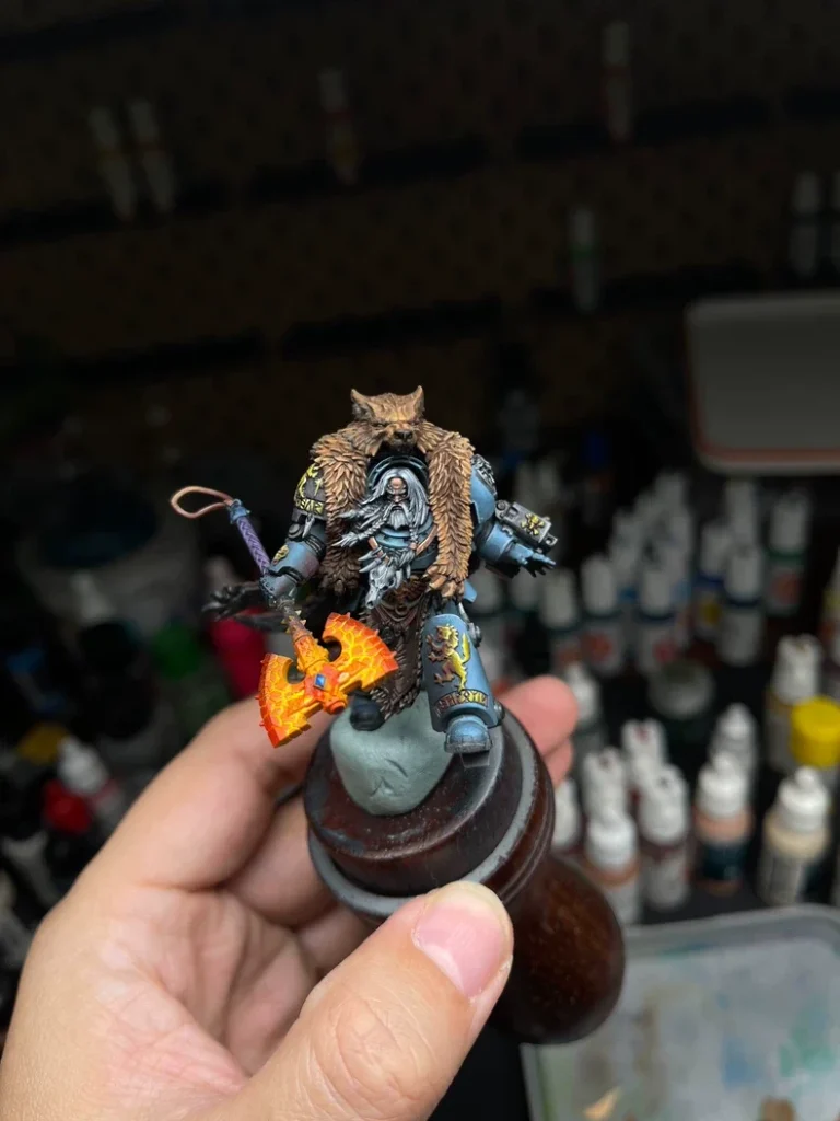 Exhibition Logan Grimnar armor texture detail by Maxon Casting - Warhammer 40K Space Wolves commission painting