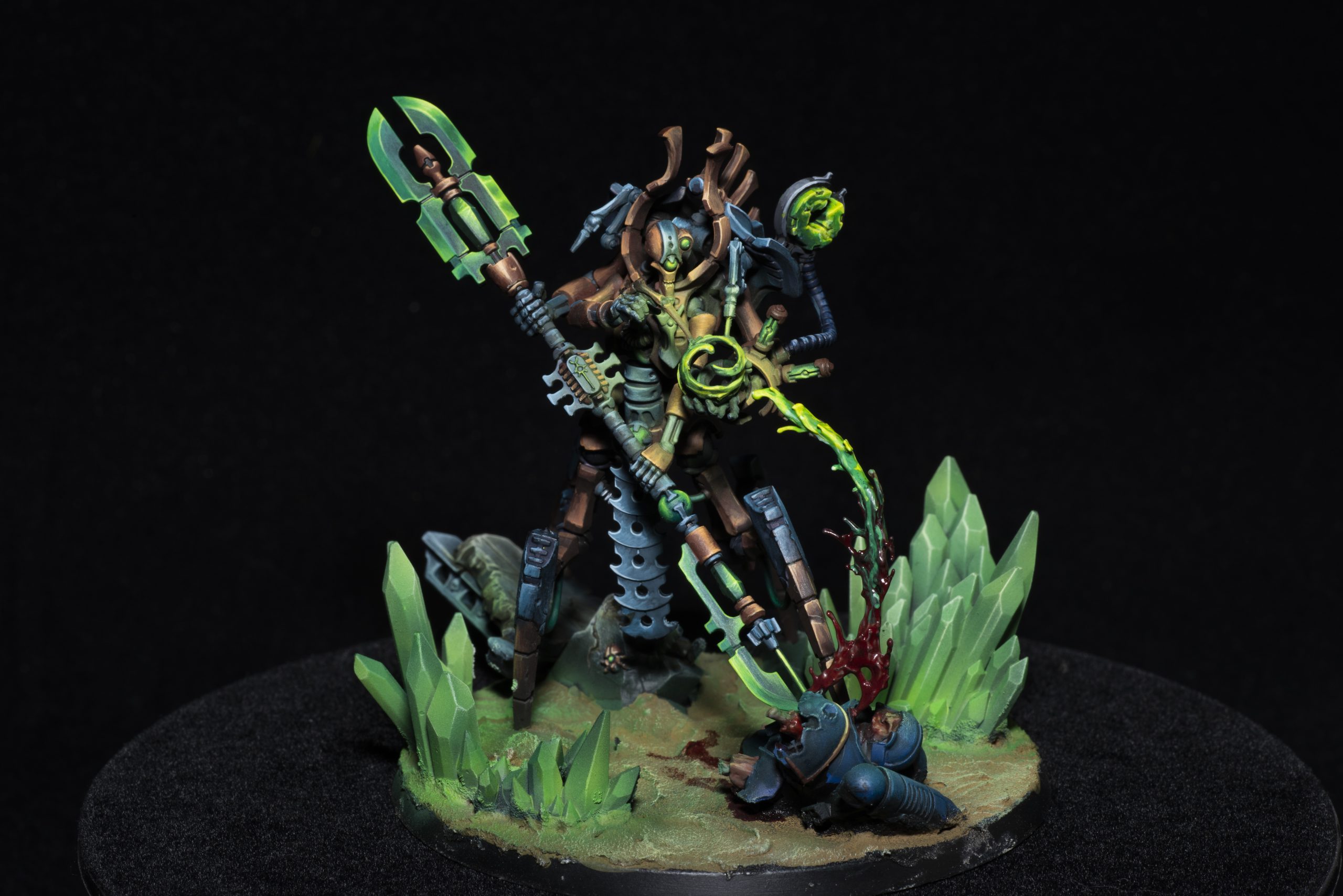 Illuminor Szeras โ Crystal Wasteland Display painted Warhammer miniature commission sample